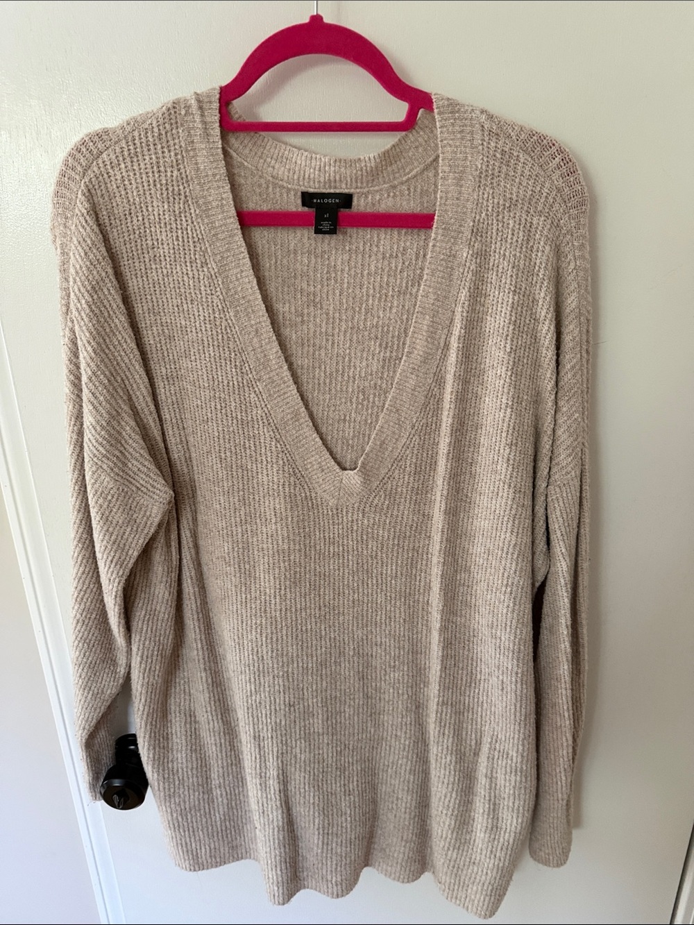 Halogen cream V-Neck Ribbed Knit Sweater